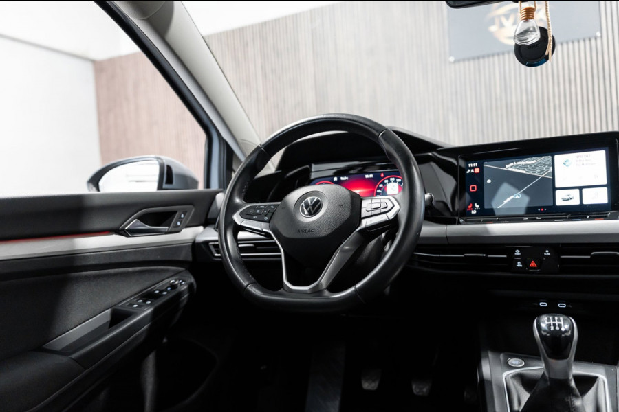 Volkswagen Golf 1.5 TSI Highline IQ CARPLAY CAMERA