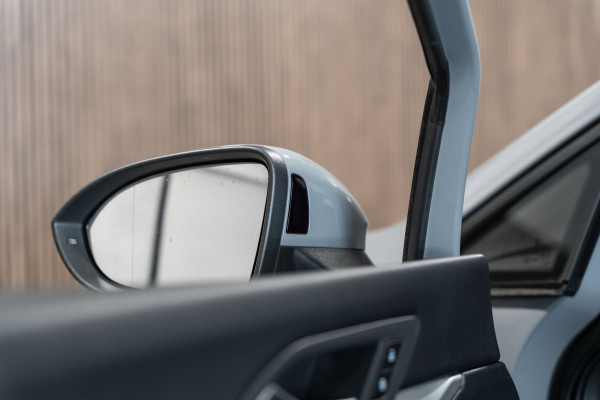 Volkswagen Golf 1.5 TSI Highline IQ CARPLAY CAMERA