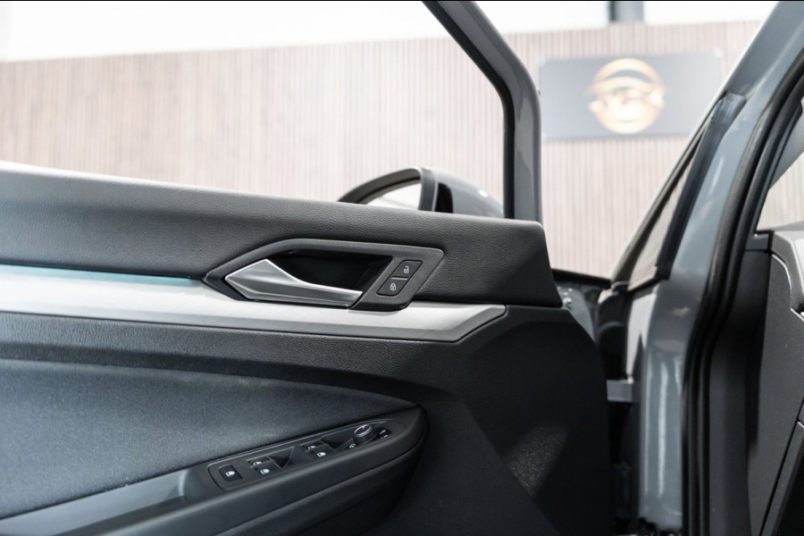 Volkswagen Golf 1.5 TSI Highline IQ CARPLAY CAMERA