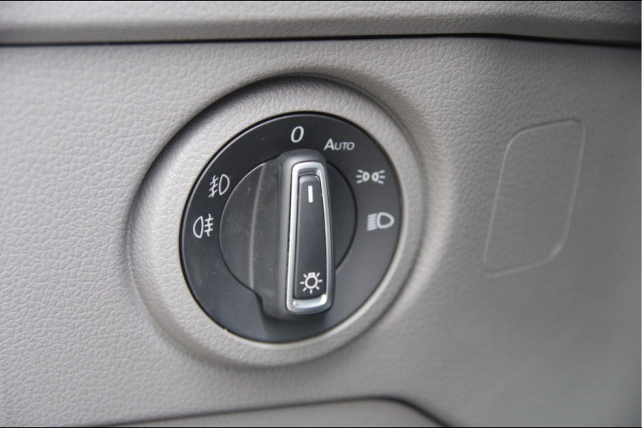 Volkswagen Crafter 35 2.0 TDI L3H3(L2H2) 177PK AUT. LED, ADAPT. CRUISE, STOELVERWARMING, STANDKACHEL, ERGO COMFORT STOEL GEV, CAMERA, NAVI, CLIMA,