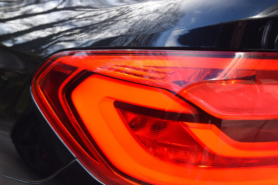 BMW 5 Serie Touring 520i Executive | Trekhaak | Navigatie | Stoelverwarming | Cruise