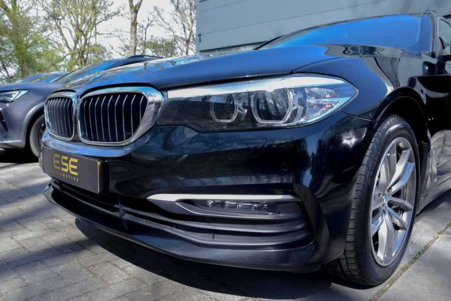 BMW 5 Serie Touring 520i Executive | Trekhaak | Navigatie | Stoelverwarming | Cruise