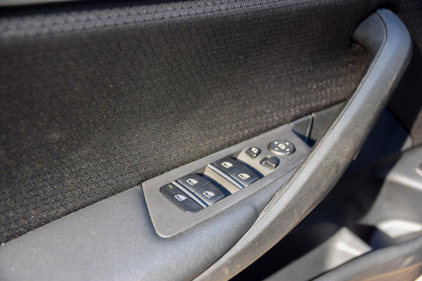 BMW 5 Serie Touring 520i Executive | Trekhaak | Navigatie | Stoelverwarming | Cruise