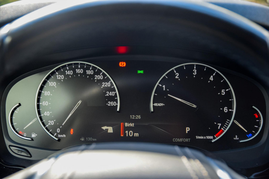 BMW 5 Serie Touring 520i Executive | Trekhaak | Navigatie | Stoelverwarming | Cruise