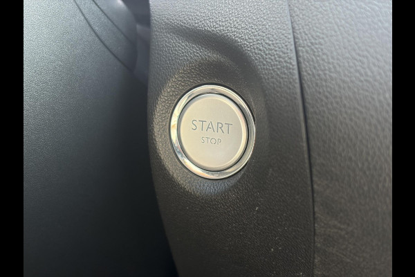 Opel Grandland X 1.2 Turbo Ultimate 1e Eigenaar,360° Camera,Pano,Navi,Stoelverw,Keyless,Rijstrooksensor,BSD,131pk,6 Bak,N.A.P,Pdc V+A,Lm velgen,Halfleder,Dealer Onderhouden,Net beurt gehad,Apk tot 01-2027