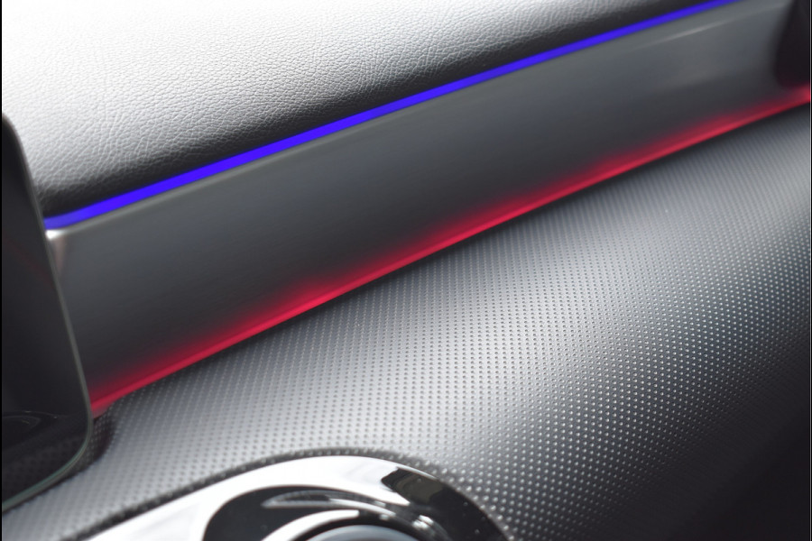 Mercedes-Benz A-Klasse 200 AMG Wide Screen Sfeer Pano Night Pakket Camera 18 Inch