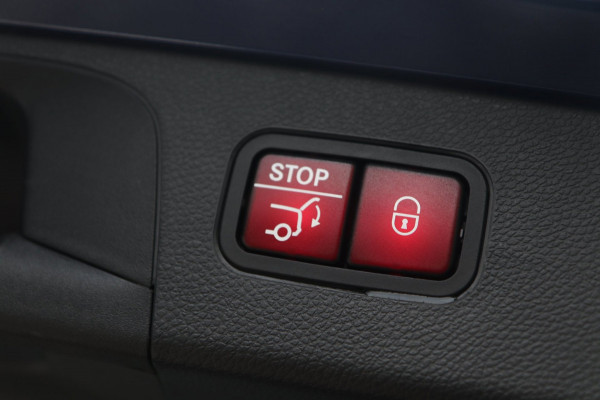 Mercedes-Benz GLC 300e 4MATIC AMG / PANO / MEMORY / 360 / BURMESTER / 91% Batterijcond.