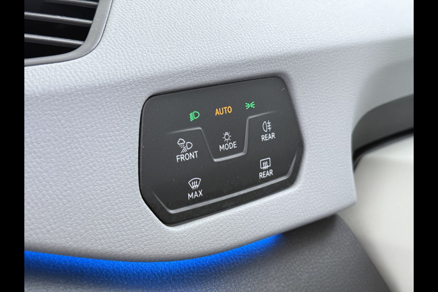 Volkswagen ID.3 First Plus 62kWh Navi-Pro Camera Matrix-Led/Dynamisch Adap.Cruise 19" Apple Carplay Android SOH 92% Ecc Pdc Stoel+Stuurverwarming Lmv Keyless advanced Zwarte-Hemel Wifi DAB Regen-Lichtsensor Isofix Zeer complete 1st Plus!