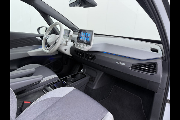 Volkswagen ID.3 First Plus 62kWh Navi-Pro Camera Matrix-Led/Dynamisch Adap.Cruise 19" Apple Carplay Android SOH 92% Ecc Pdc Stoel+Stuurverwarming Lmv Keyless advanced Zwarte-Hemel Wifi DAB Regen-Lichtsensor Isofix Zeer complete 1st Plus!