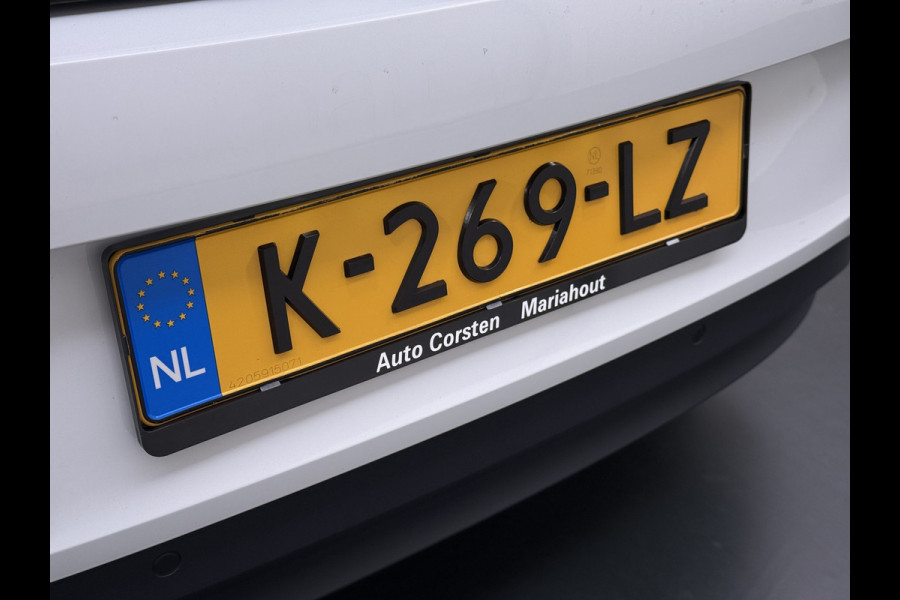 Volkswagen ID.3 First Plus 62kWh Navi-Pro Camera Matrix-Led/Dynamisch Adap.Cruise 19" Apple Carplay Android SOH 92% Ecc Pdc Stoel+Stuurverwarming Lmv Keyless advanced Zwarte-Hemel Wifi DAB Regen-Lichtsensor Isofix Zeer complete 1st Plus!