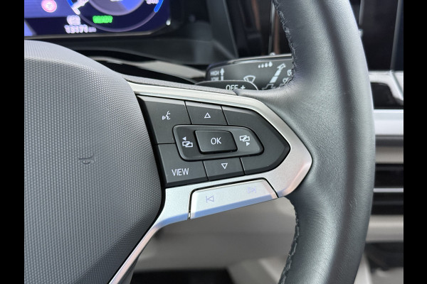 Volkswagen Multivan Bulli 218PK eHybrid AUT-6 Pano-Dak Navi 3-Zone Ecc Cruise Control Camera Trekhaak Apple Carplay Android Pdc Stoelverwarming Life 2+2+2 Premium Zitopstelling Keyless Lmv 19" Easy Open Pack Privacy Glas Elek.Achterklep Led Origineel Nederlandse Bus Dealeronderhouden 1.600kg trekvermogen