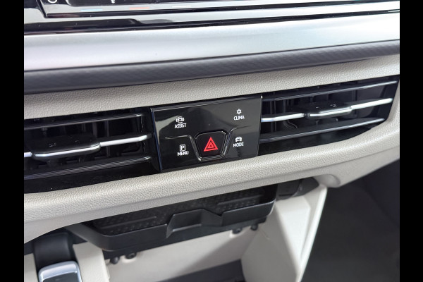 Volkswagen Multivan Bulli 218PK eHybrid AUT-6 Pano-Dak Navi 3-Zone Ecc Cruise Control Camera Trekhaak Apple Carplay Android Pdc Stoelverwarming Life 2+2+2 Premium Zitopstelling Keyless Lmv 19" Easy Open Pack Privacy Glas Elek.Achterklep Led Origineel Nederlandse Bus Dealeronderhouden 1.600kg trekvermogen
