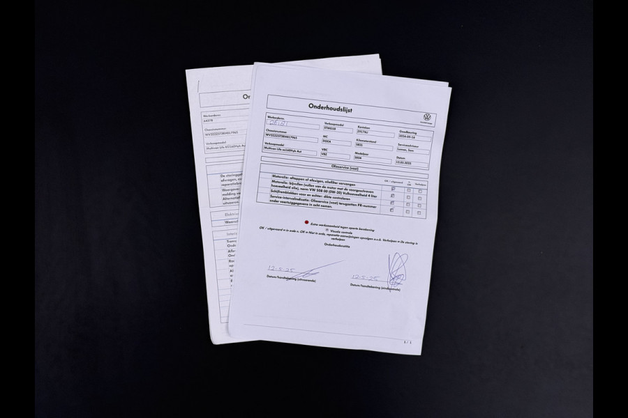 Volkswagen Multivan Bulli 218PK eHybrid AUT-6 Pano-Dak Navi 3-Zone Ecc Cruise Control Camera Trekhaak Apple Carplay Android Pdc Stoelverwarming Life 2+2+2 Premium Zitopstelling Keyless Lmv 19" Easy Open Pack Privacy Glas Elek.Achterklep Led Origineel Nederlandse Bus Dealeronderhouden 1.600kg trekvermogen