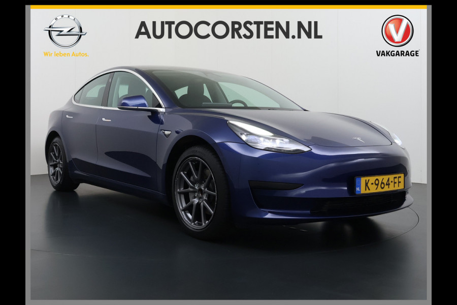 Tesla Model 3 SR+ 325PK LFP-Accu (dus altijd 100% laden) AutoPilot Leer Pano-Dak Adaptive Cruise Lmv 18" Camera's Elektr.-Stuur+Stoelen+Spiege Ecc Navi Led DAB Voorverwarmen interieur via App Keyless One-Pedal-Drive 1e Eigenaar Origineel Nederlandse Auto LFP accu dus 100% opladen!