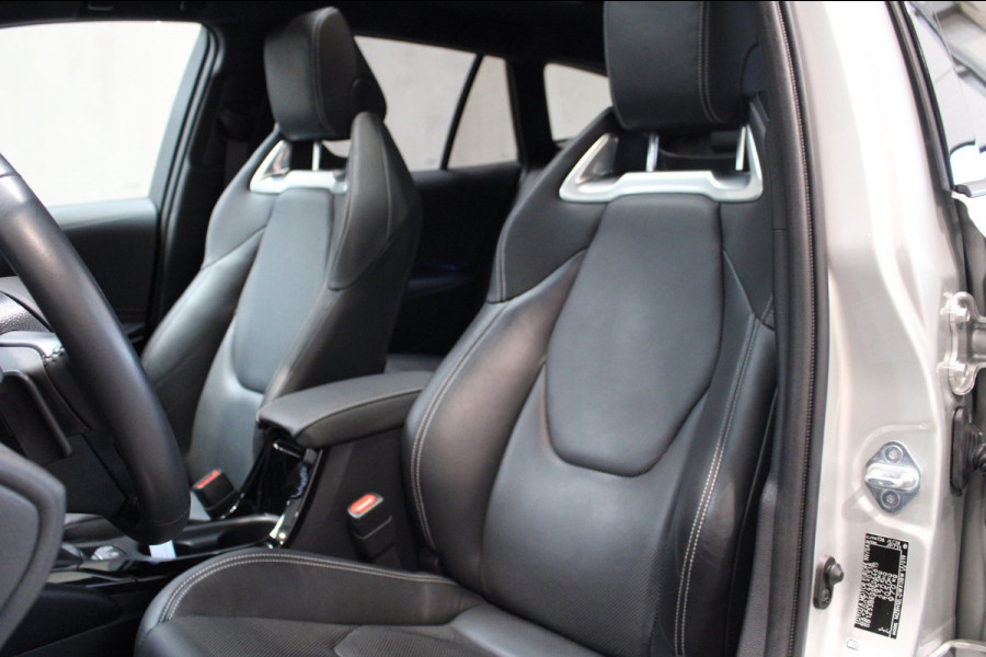 Toyota Corolla Touring Sports 2.0 Hybrid Panorama/JBL/Kuipstoelen/Leer/Trekhaak/Head-Up/ Prijs is rijklaar