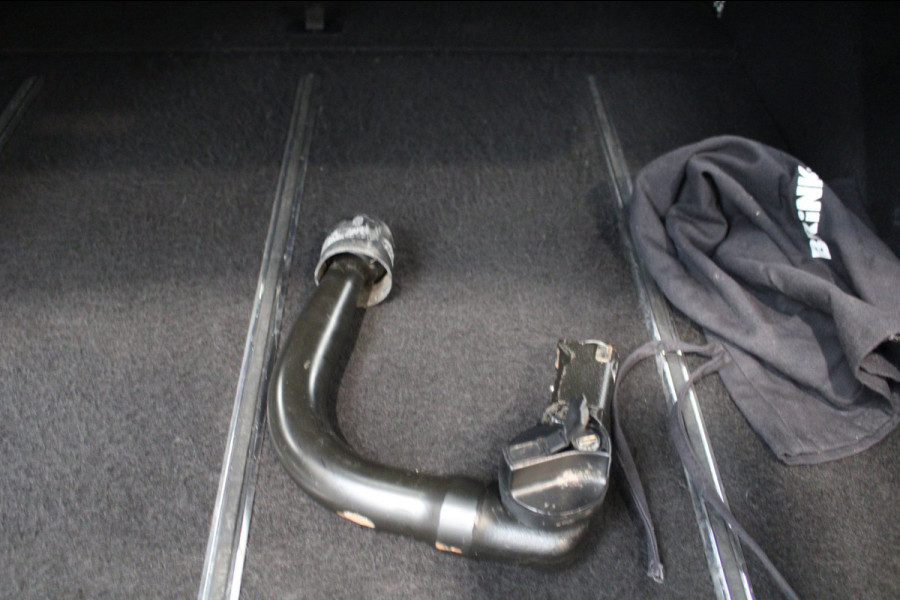 Toyota Corolla Touring Sports 2.0 Hybrid Panorama/JBL/Kuipstoelen/Leer/Trekhaak/Head-Up/ Prijs is rijklaar