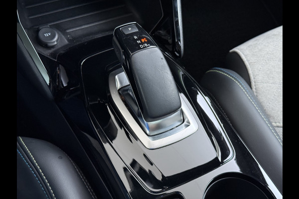 Peugeot e-2008 EV GT 50kWh Pano-Dak 360°Camera 3-fase 18" 1/2 Leer/Alcantara Adaptive-Cruise 3D-Navi ParkAssist PDC-a+v Ecc Stoelverwarming App SOH 91% Keyless Led LmvPrivacy Glas BlindSpot Assist Lane Assist Isofix DAB+ Regen-Lichtsensor Dealeronderhouden € 40.000 nieuw!