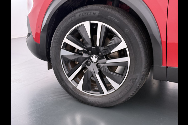 Peugeot e-2008 EV GT 50kWh Pano-Dak 360°Camera 3-fase 18" 1/2 Leer/Alcantara Adaptive-Cruise 3D-Navi ParkAssist PDC-a+v Ecc Stoelverwarming App SOH 91% Keyless Led LmvPrivacy Glas BlindSpot Assist Lane Assist Isofix DAB+ Regen-Lichtsensor Dealeronderhouden € 40.000 nieuw!