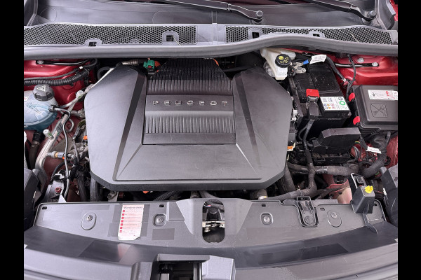 Peugeot e-2008 EV GT 50kWh Pano-Dak 360°Camera 3-fase 18" 1/2 Leer/Alcantara Adaptive-Cruise 3D-Navi ParkAssist PDC-a+v Ecc Stoelverwarming App SOH 91% Keyless Led LmvPrivacy Glas BlindSpot Assist Lane Assist Isofix DAB+ Regen-Lichtsensor Dealeronderhouden € 40.000 nieuw!