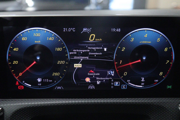 Mercedes-Benz A-Klasse 220 4MATIC AMG-LINE PANO/BURM/SFEER/360CAM/KEYLESS/VOL