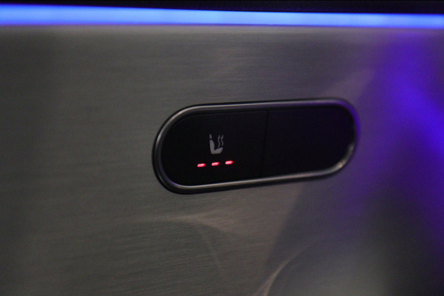 Mercedes-Benz A-Klasse 220 4MATIC AMG-LINE PANO/BURM/SFEER/360CAM/KEYLESS/VOL