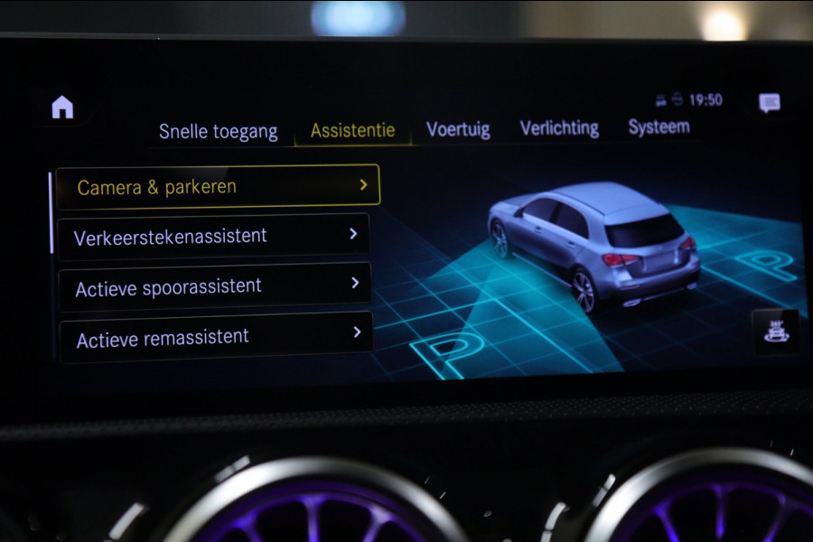 Mercedes-Benz A-Klasse 220 4MATIC AMG-LINE PANO/BURM/SFEER/360CAM/KEYLESS/VOL