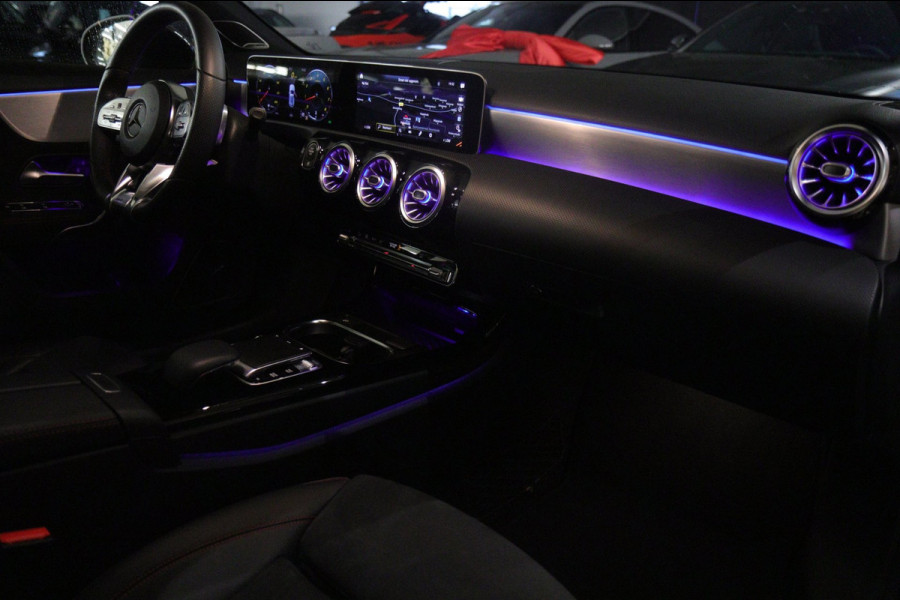 Mercedes-Benz A-Klasse 220 4MATIC AMG-LINE PANO/BURM/SFEER/360CAM/KEYLESS/VOL