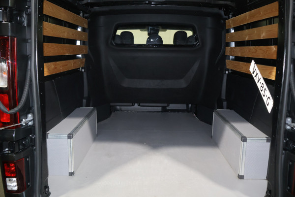 Nissan Primastar 2.0 dCi 170 pk L2 H1 DC Automaat