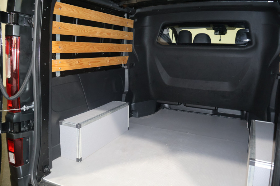 Nissan Primastar 2.0 dCi 170 pk L2 H1 DC Automaat