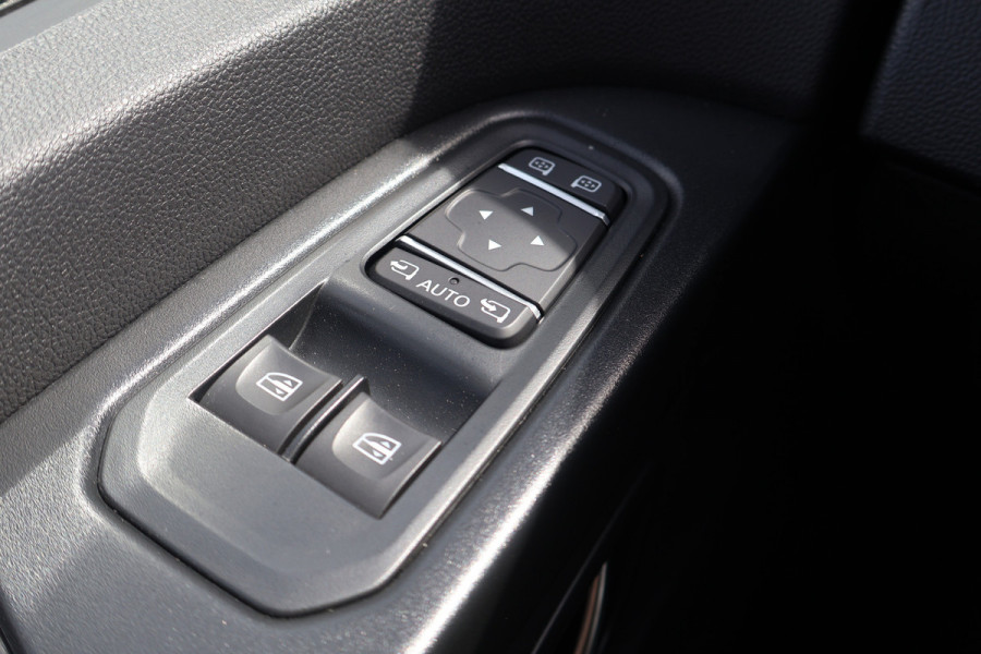 Nissan Primastar 2.0 dCi 170 pk L2 H1 DC Automaat