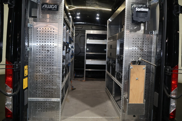 Ford Transit 2.0 TDci 130pk L3 H2 Inrichting