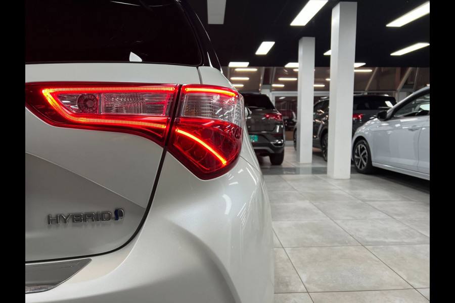 Toyota Yaris 1.5 Hybrid Bi-Tone | Lane | Cam | Carplay |