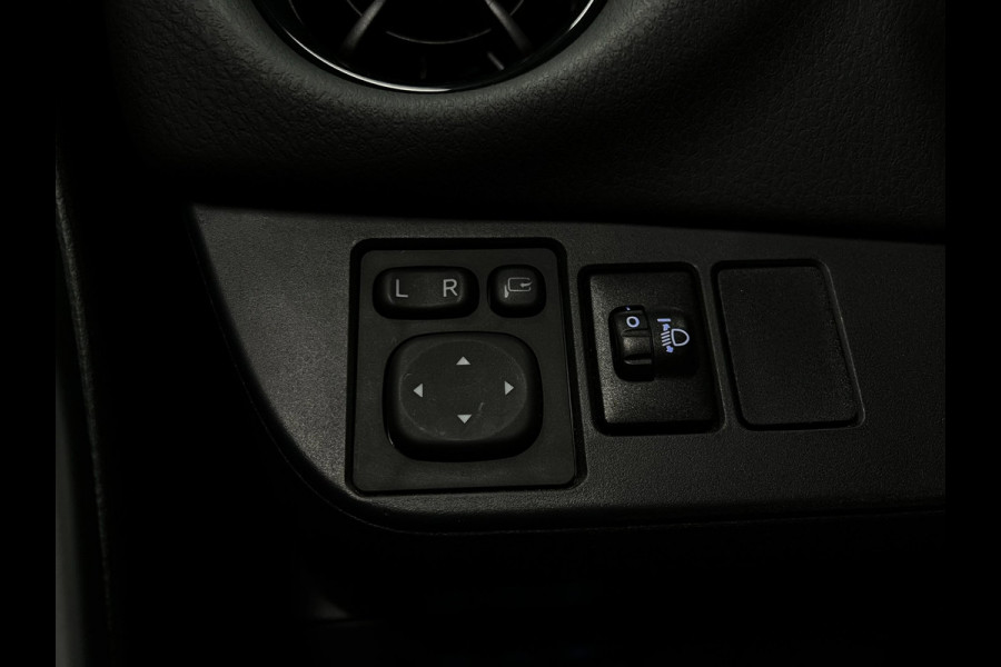 Toyota Yaris 1.5 Hybrid Bi-Tone | Lane | Cam | Carplay |