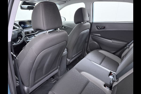 Hyundai Kona 1.6GDI 142PK HEV Hybrid Automaat Adap.Cruise Navi Ecc Camera Krell®-Audio Apple Carplay Android Auto Comfort Lane Assist VESS Led Lmv Isofix Bluetooth DAB FCA 1e Eigenaar Origineel Nederlandse Auto