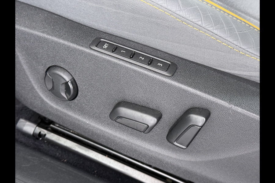 Škoda ENYAQ iV 80 Sport Panorama-Schuifdak Soh 93% Memory Trekhaak Adap.Cruise 360°Camera Navi Ecc Apple Carplay Android Auto Pdc Lmv 21" Privacy Glas Led DAB Stuur+Stoel+A.Bankverwarming Lane Assist Keyless 1.000kg Trekvermogen 1e Eigenaar Origineel Nederlandse Auto Dealeronderhouden Nieuwprijs €59.457,-