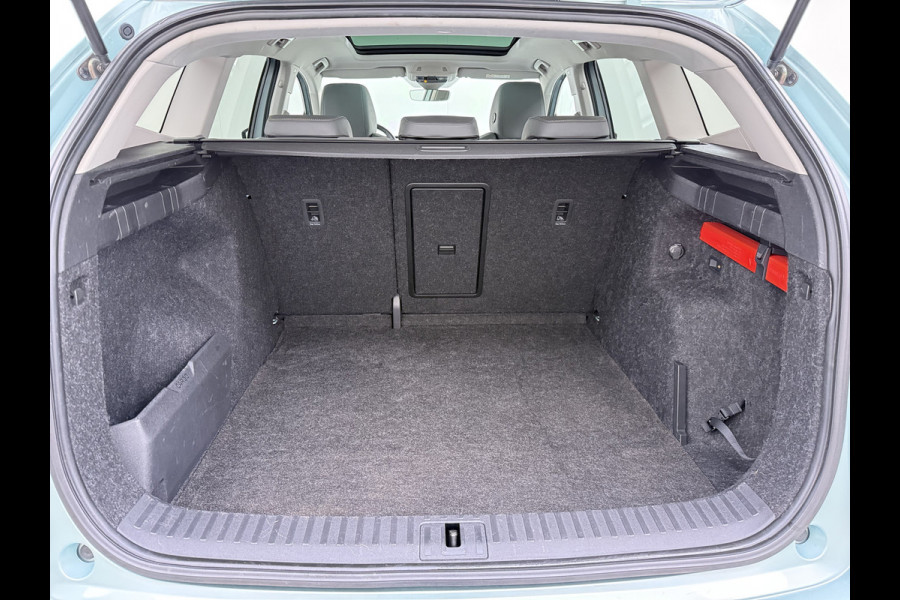 Škoda ENYAQ iV 80 Sport Panorama-Schuifdak Soh 93% Memory Trekhaak Adap.Cruise 360°Camera Navi Ecc Apple Carplay Android Auto Pdc Lmv 21" Privacy Glas Led DAB Stuur+Stoel+A.Bankverwarming Lane Assist Keyless 1.000kg Trekvermogen 1e Eigenaar Origineel Nederlandse Auto Dealeronderhouden Nieuwprijs €59.457,-