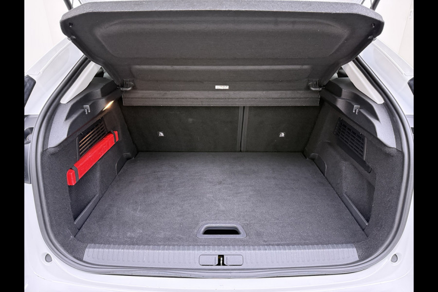 Citroën Ë-C4 50kWh SOH 91% Head-Up Display Adap.Cruise Verwarmd Stuur 360°Camera Navi Ecc Apple Carplay Android Auto Shine Lmv Led Privacy Glas Isofix DAB Bluetooth Lane Assist Regen-Lichtsensor