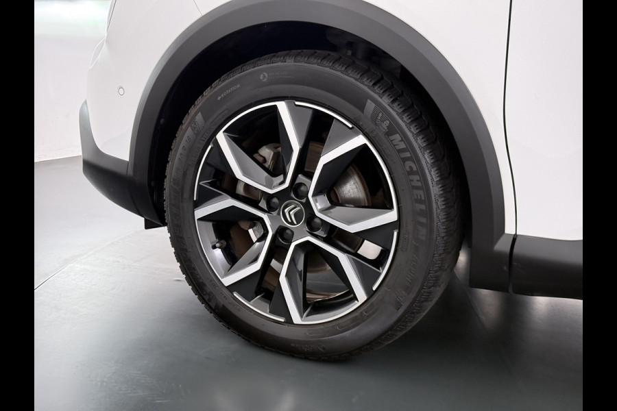 Citroën Ë-C4 50kWh SOH 91% Head-Up Display Adap.Cruise Verwarmd Stuur 360°Camera Navi Ecc Apple Carplay Android Auto Shine Lmv Led Privacy Glas Isofix DAB Bluetooth Lane Assist Regen-Lichtsensor