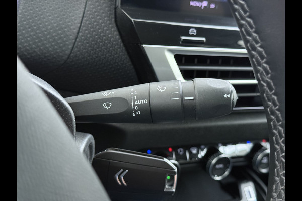 Citroën Ë-C4 50kWh SOH 91% Head-Up Display Adap.Cruise Verwarmd Stuur 360°Camera Navi Ecc Apple Carplay Android Auto Shine Lmv Led Privacy Glas Isofix DAB Bluetooth Lane Assist Regen-Lichtsensor