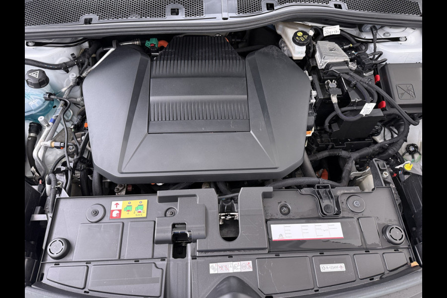 Citroën Ë-C4 50kWh SOH 91% Head-Up Display Adap.Cruise Verwarmd Stuur 360°Camera Navi Ecc Apple Carplay Android Auto Shine Lmv Led Privacy Glas Isofix DAB Bluetooth Lane Assist Regen-Lichtsensor