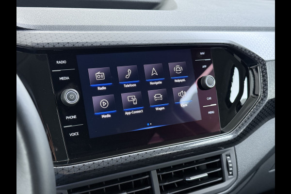 Volkswagen T-Cross 1.0TSI 111PK Automaat Executive-Pack Navi Ecc Adap.Cruise Control Apple Carplay Android Auto Pdc Style Dodehoek detectie Lmv Led Isofix DAB Bluetooth Licht-Regensensor App-Connect 1e Eigenaar Origineel Nederlandse Auto