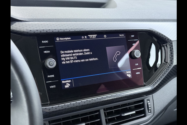 Volkswagen T-Cross 1.0TSI 111PK Automaat Executive-Pack Navi Ecc Adap.Cruise Control Apple Carplay Android Auto Pdc Style Dodehoek detectie Lmv Led Isofix DAB Bluetooth Licht-Regensensor App-Connect 1e Eigenaar Origineel Nederlandse Auto