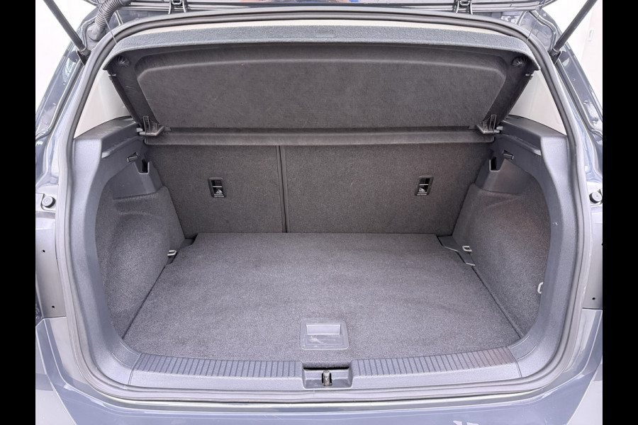 Volkswagen T-Cross 1.0TSI 111PK Automaat Executive-Pack Navi Ecc Adap.Cruise Control Apple Carplay Android Auto Pdc Style Dodehoek detectie Lmv Led Isofix DAB Bluetooth Licht-Regensensor App-Connect 1e Eigenaar Origineel Nederlandse Auto