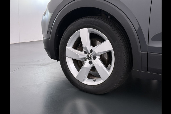 Volkswagen T-Cross 1.0TSI 111PK Automaat Executive-Pack Navi Ecc Adap.Cruise Control Apple Carplay Android Auto Pdc Style Dodehoek detectie Lmv Led Isofix DAB Bluetooth Licht-Regensensor App-Connect 1e Eigenaar Origineel Nederlandse Auto