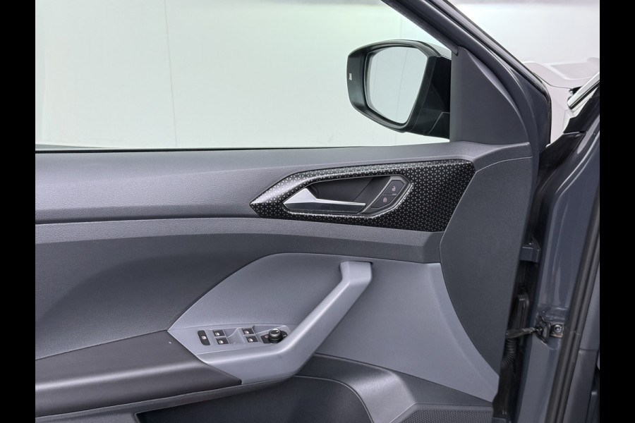 Volkswagen T-Cross 1.0TSI 111PK Automaat Executive-Pack Navi Ecc Adap.Cruise Control Apple Carplay Android Auto Pdc Style Dodehoek detectie Lmv Led Isofix DAB Bluetooth Licht-Regensensor App-Connect 1e Eigenaar Origineel Nederlandse Auto