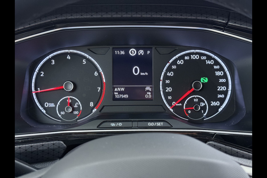 Volkswagen T-Cross 1.0TSI 111PK Automaat Executive-Pack Navi Ecc Adap.Cruise Control Apple Carplay Android Auto Pdc Style Dodehoek detectie Lmv Led Isofix DAB Bluetooth Licht-Regensensor App-Connect 1e Eigenaar Origineel Nederlandse Auto