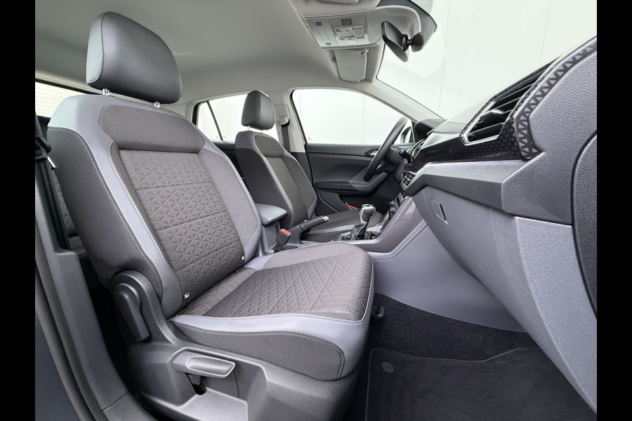 Volkswagen T-Cross 1.0TSI 111PK Automaat Executive-Pack Navi Ecc Adap.Cruise Control Apple Carplay Android Auto Pdc Style Dodehoek detectie Lmv Led Isofix DAB Bluetooth Licht-Regensensor App-Connect 1e Eigenaar Origineel Nederlandse Auto