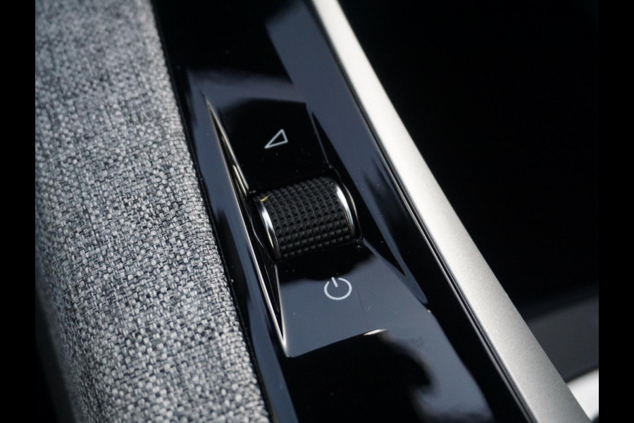 Peugeot 3008 1.2 Hybrid 136 Allure Winterpakket