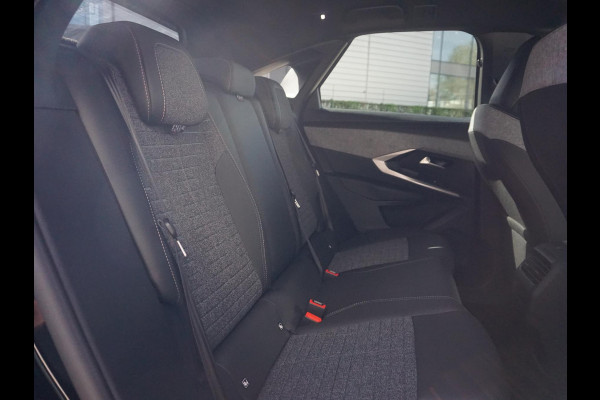 Peugeot 3008 1.2 Hybrid 136 Allure Winterpakket