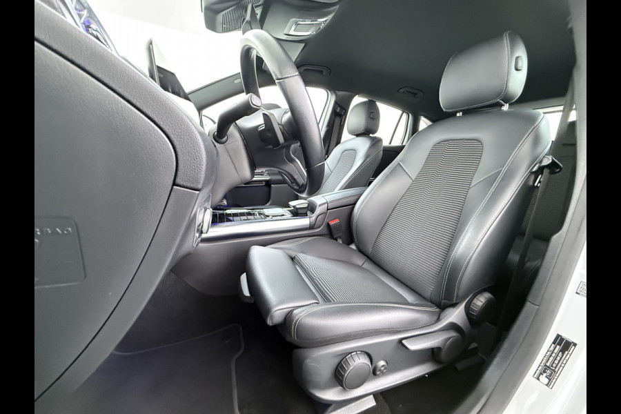 Mercedes-Benz EQA 250 Luxury 69kWh Adap.Cruise Apple Carplay Android Auto Navi Ecc Camera Stoelverwarming Pdc Elek.Achterklep Keyelss Business Sol Connectiviteitspakket High Performance LED Comfortstoelen Lmv DAB Advanced-Pack 1e Eigenaar Origineel Nederlandse Auto